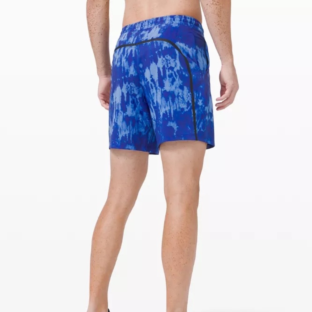 Lululemon Pace Breaker Short 7” Linerless. Size L. Game Day Blue Multi
